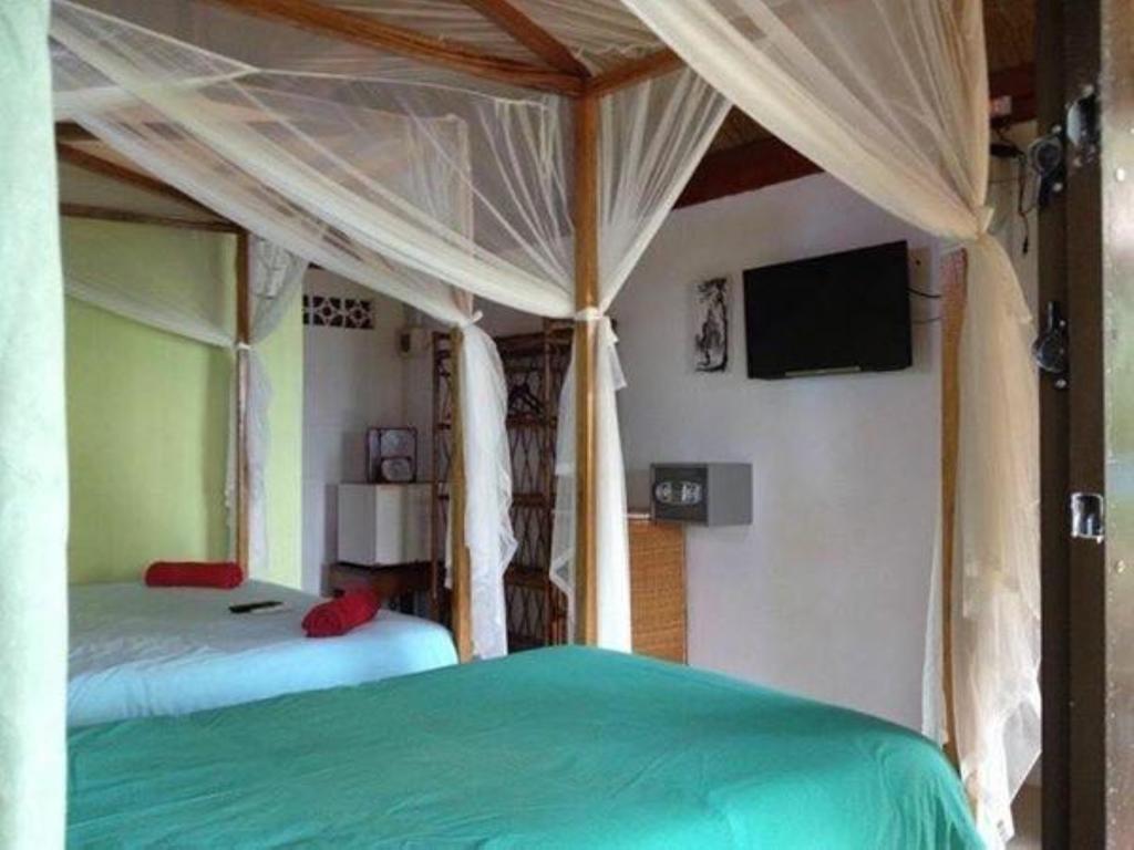 Above Us Only Sky Hotel Sihanoukville Exterior photo